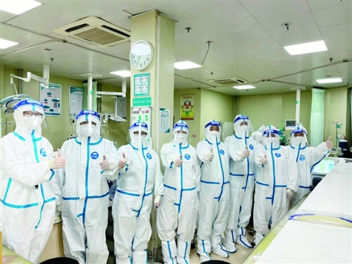 2022年,卫健人坚持抗疫保医,做好群众健康守护人
